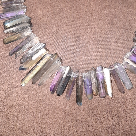 Aura quartz irridescent Brutalist crystal pointed gemstone points necklace - Picture 11 of 11